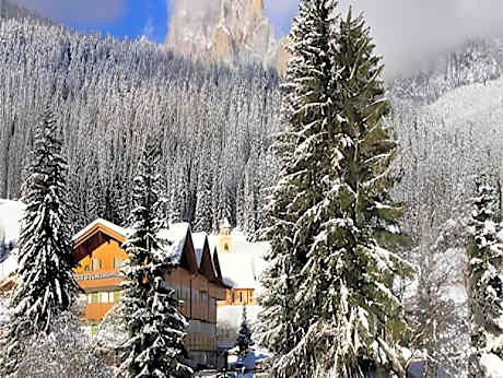 X Alp Hotel