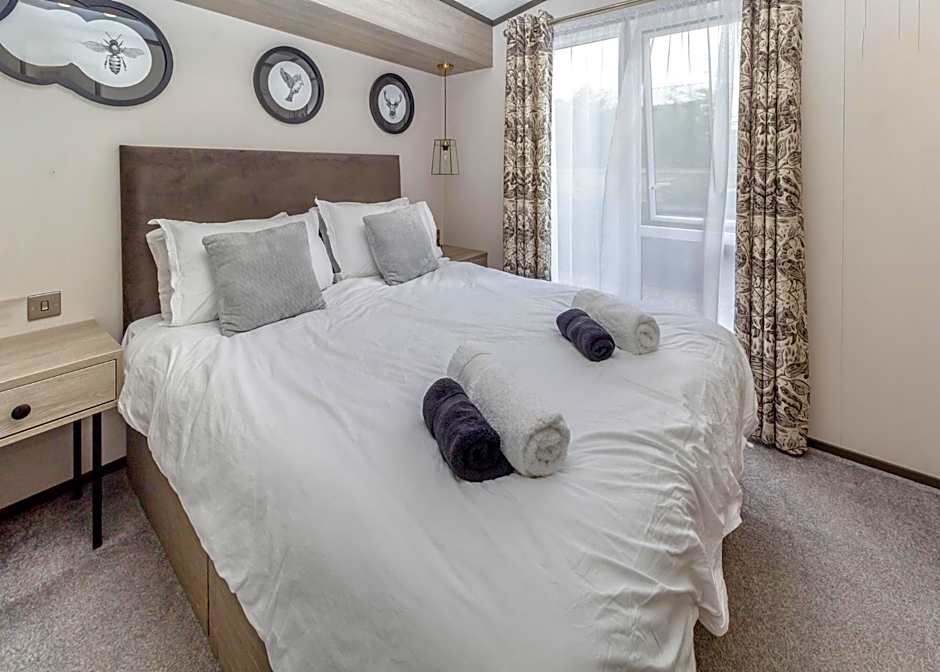 Ladera Retreat Lodges