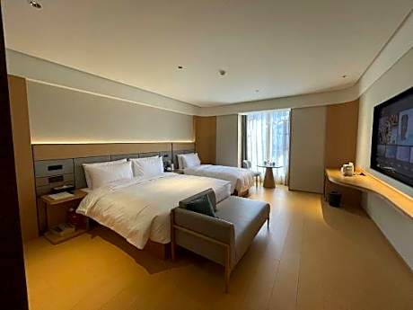 WH - Traditional Bed Room