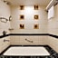 Lemon Tree Hotel Indore