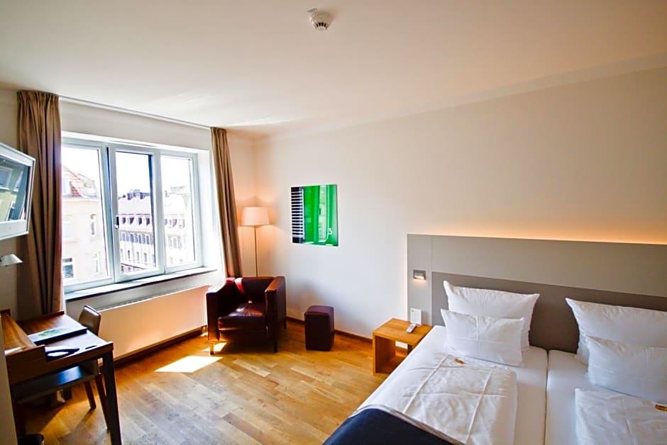 Qube Hotel Bergheim