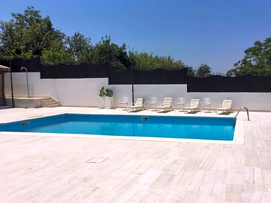 Villa Vicino Napoli – Pollena Trocchia, CO