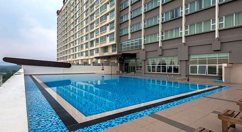 Hotel Holmes Gelang Patah