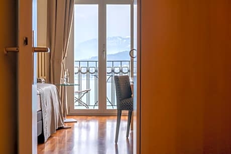 Double Room with Lake View