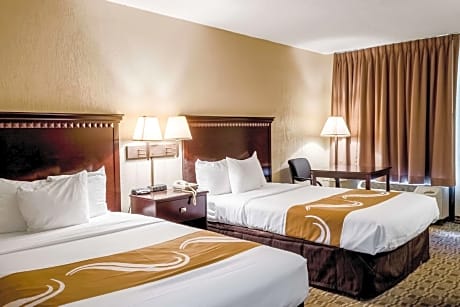 Double Room with Two Double Beds - Smoking