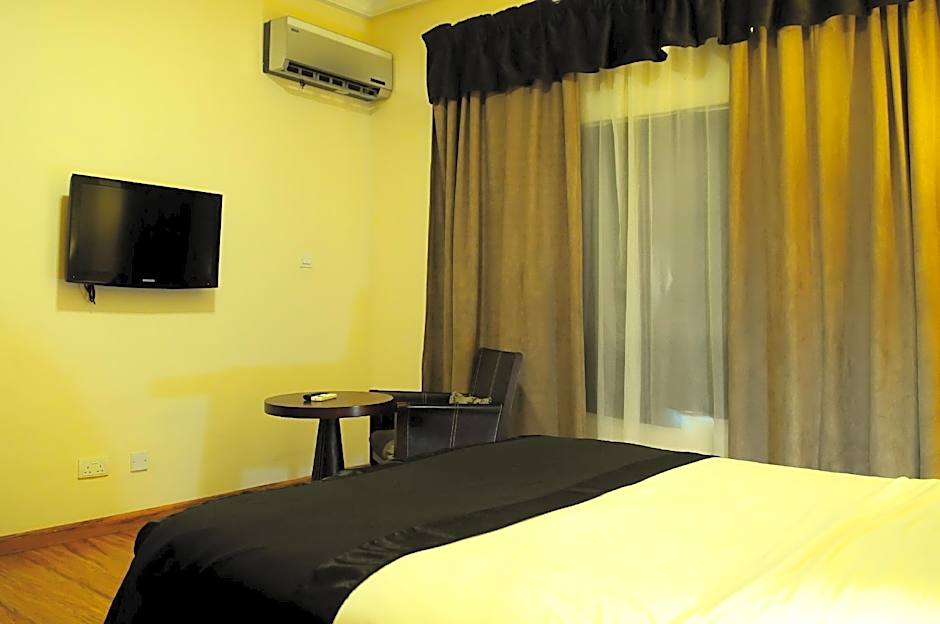 Photo 1 of 2 of Duplex 3 Bedroom Apartment
