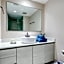 Stunning Penthouse Suite Waterfront 2BD 2BA