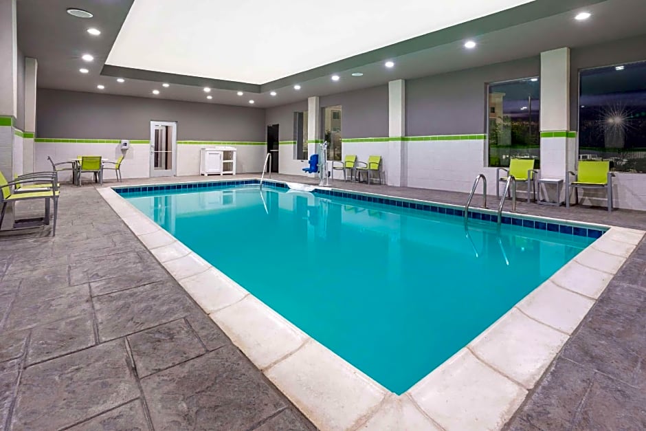 La Quinta by Wyndham College Station South