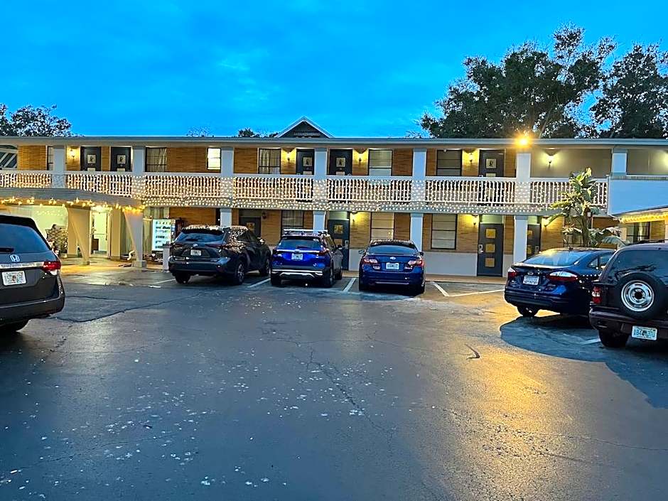 Castillo Inn
