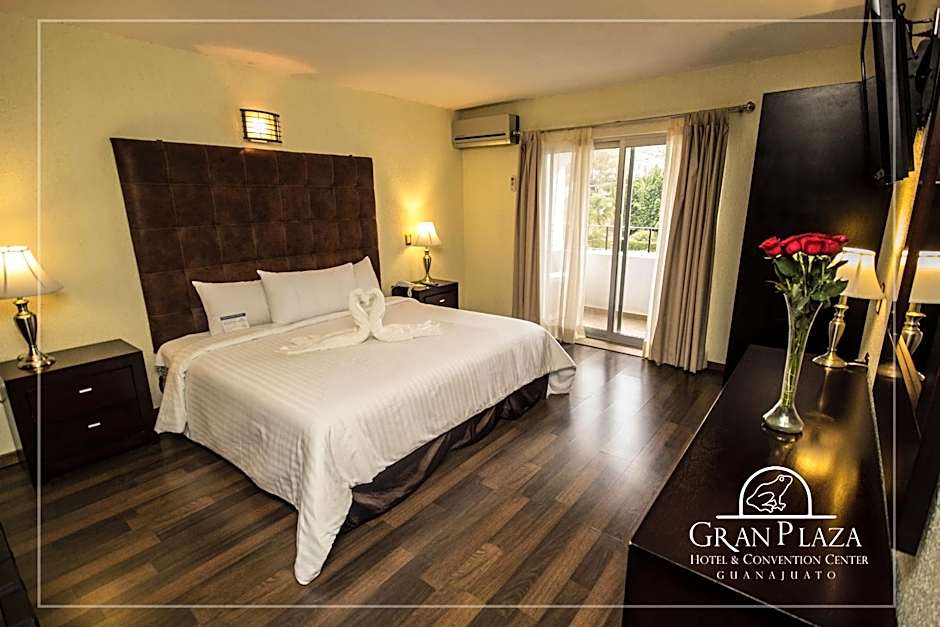 Hotel Gran Plaza & Convention Center