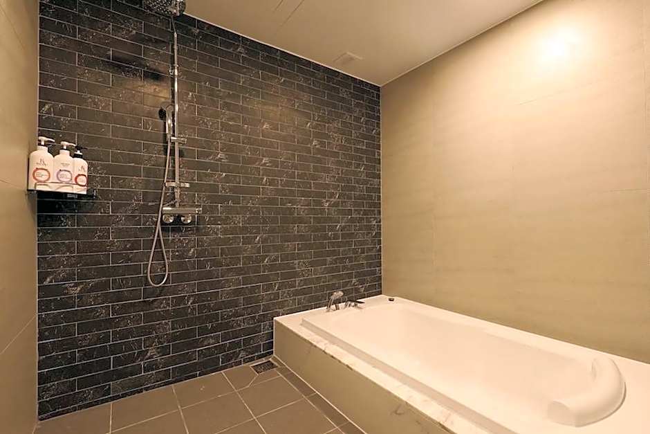 Suwon Saint Hotel