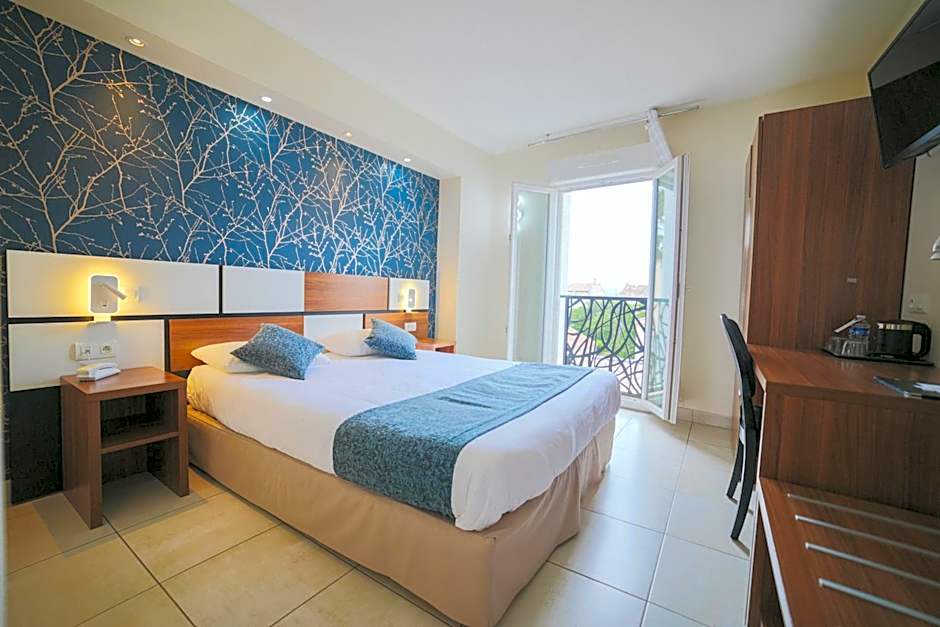 Holidays & Work HOTEL