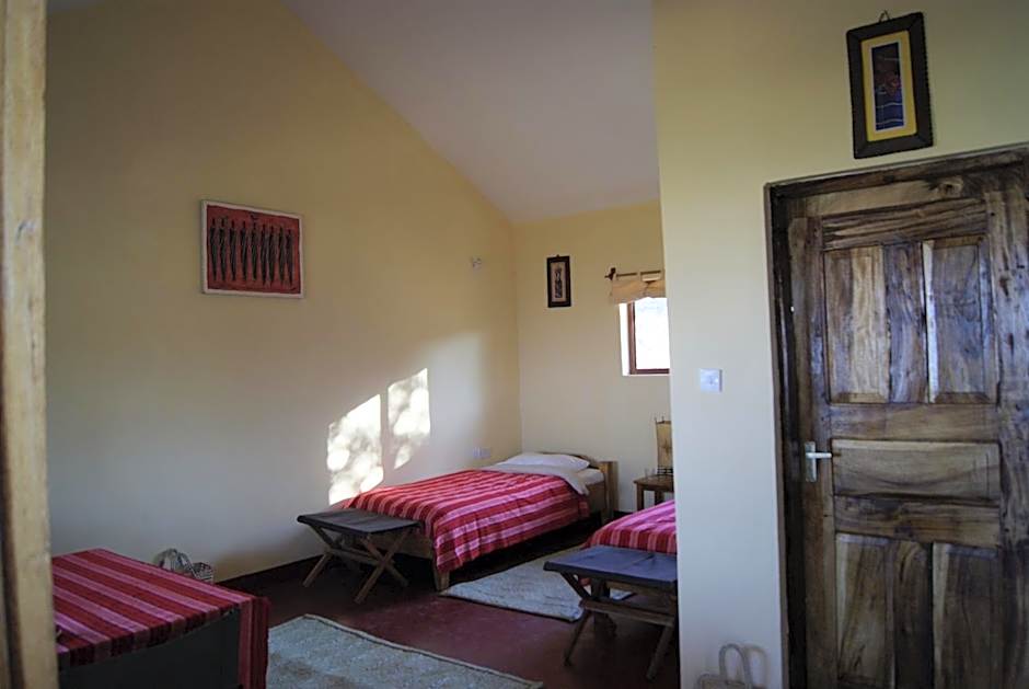 African Sunrise Lodge and Campsite