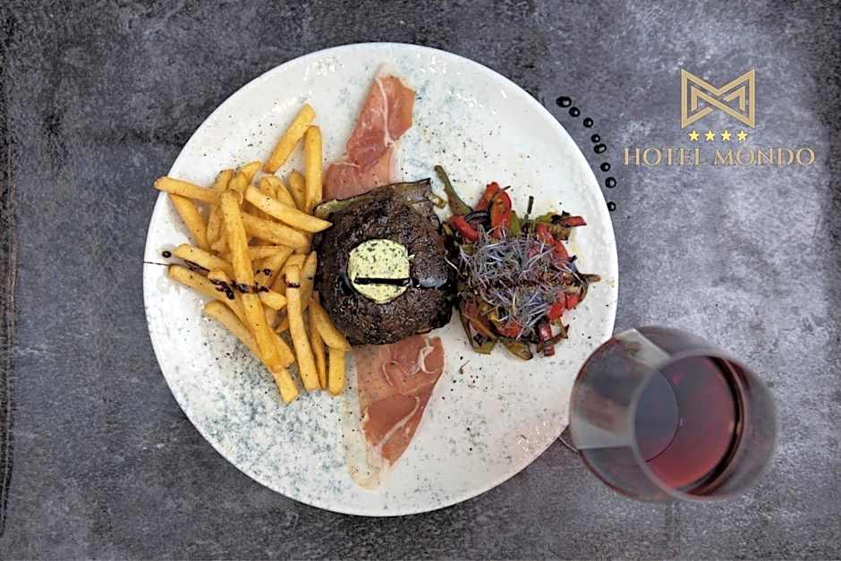 Hotel Mondo