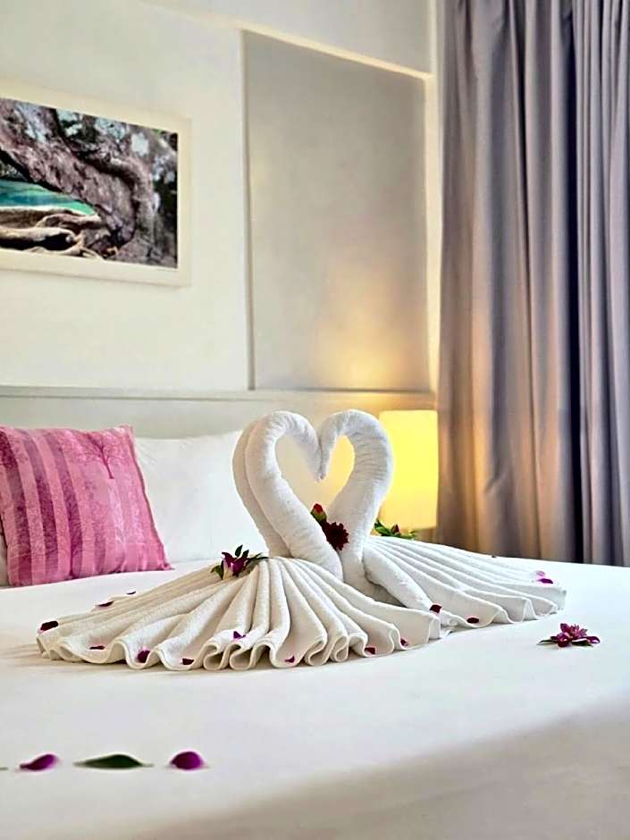 Photo 1 of 50 of ON Hotel Phuket - SHA