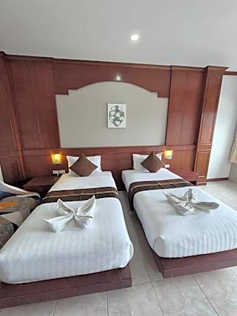 Deluxe Twin Room with Balcony