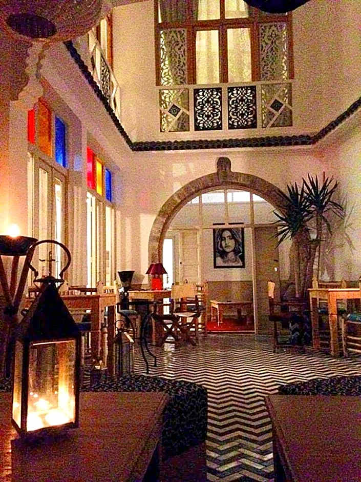 Jennat El Mossafir-Riad privé avec services maison entière