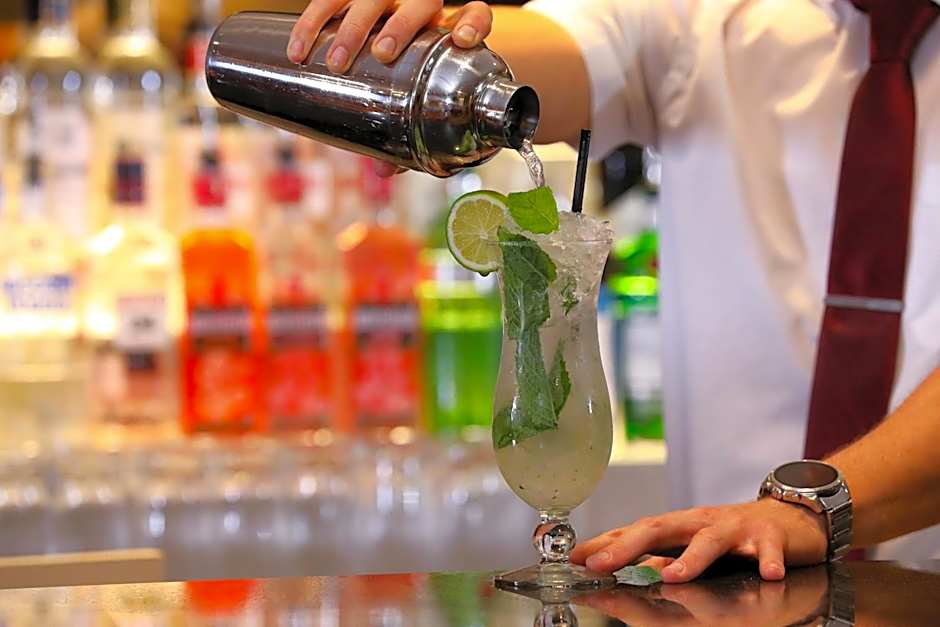 The Shirley Arms Hotel