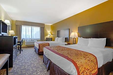 Queen Room with Two Queen Beds - Disability Access/Bath Tub