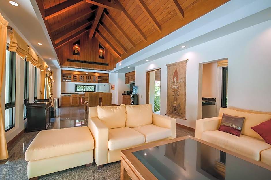 Solas Pool Villa Grand Villa With Private Pool