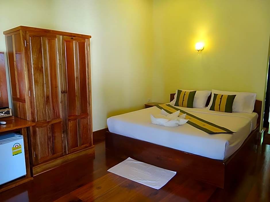 Villa Somphong