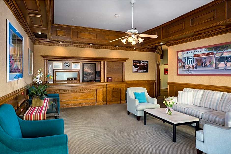 Glenmore Plaza Hotel