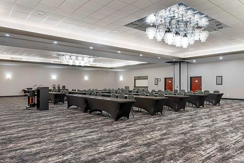 Best Western Plus Eau Claire Conference Center