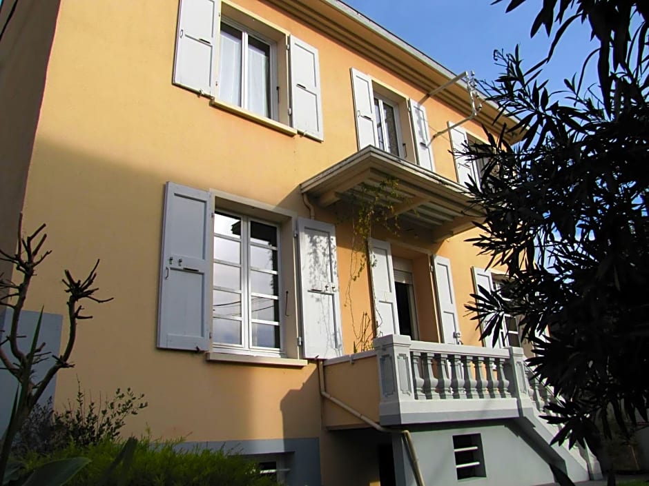 Chambres d'Hôtes Les Muriers