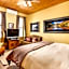 Independence Square Unit 309, Downtown Hotel Room with A/C in Aspen, Wet Bar & More