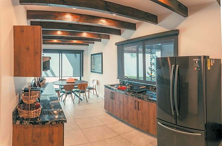 Casa Nachig - 1 a 12 Hu¿edes