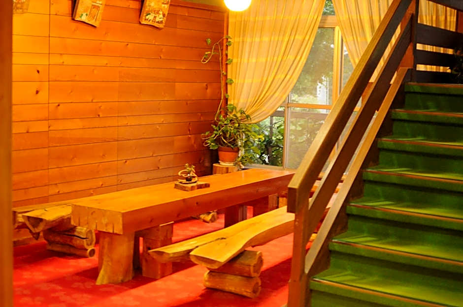 Kannabe Highland Hotel