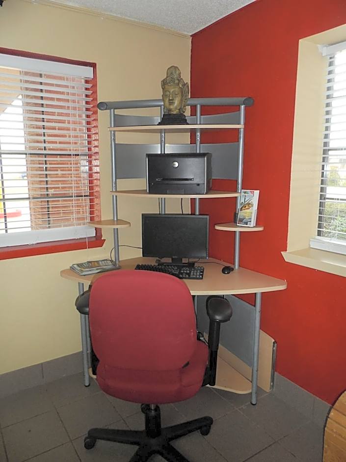 Budgetel Inn Houston/Nasa