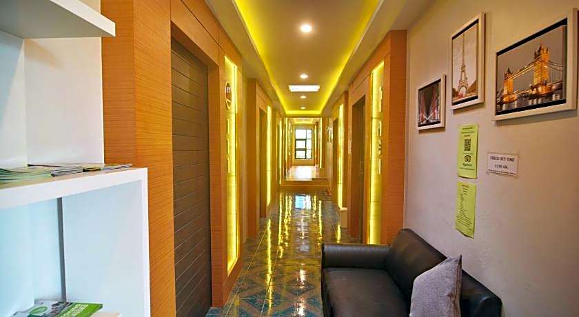 Lanta Hostel - Adult only