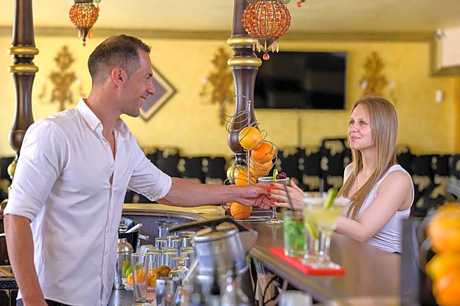 Imperial Palace Hotel