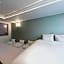 Brighten Hotel 