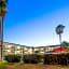 Super 8 by Wyndham Bakersfield/Central