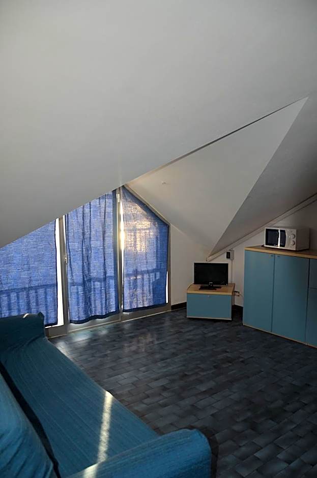 Photo 1 of 9 of Attic 1 Bedroom Apartment, Sea View, Balcony