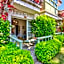Palas Alacatı - Adult Only