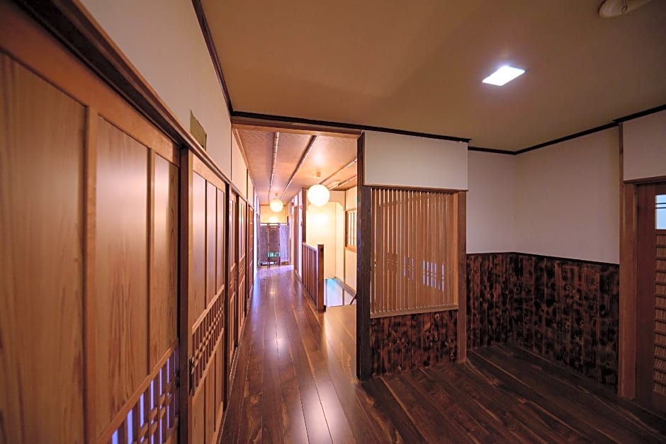 Yufuin Ryokan Okaeri