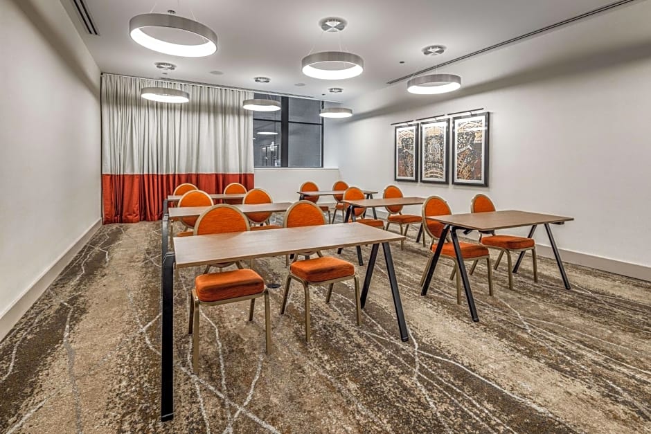 Hilton Garden Inn - Chicago Central Loop
