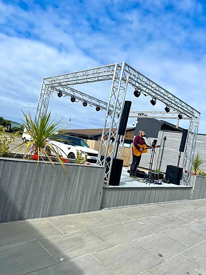 Lyons Robin Hood , Rhyl