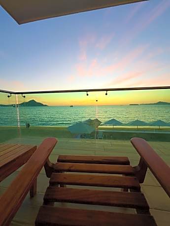 Family Room with Sea View