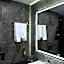 Hotel Macedonia Square
