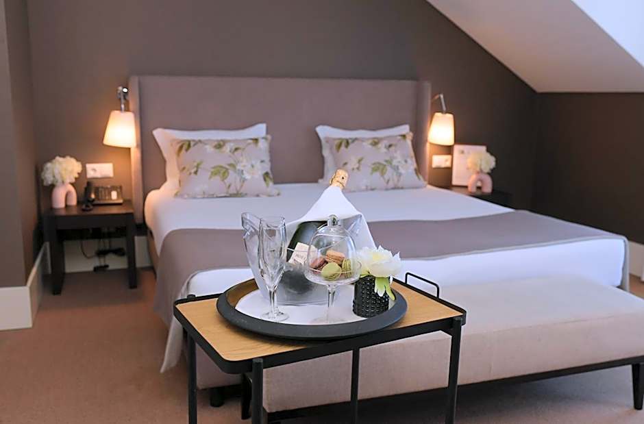 Universal Boutique Hotel