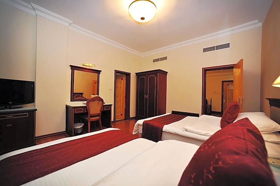 Marco Polo Hotel