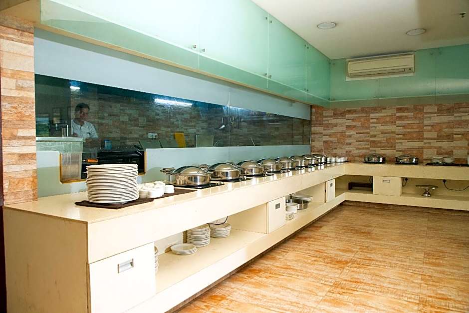 Ambar Sarovar Portico Hotel - Gandhidham