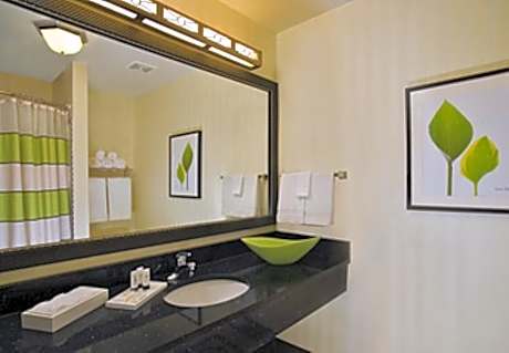 Room, 2 Queen Beds (Mobility/Hearing Accessible, Tub)