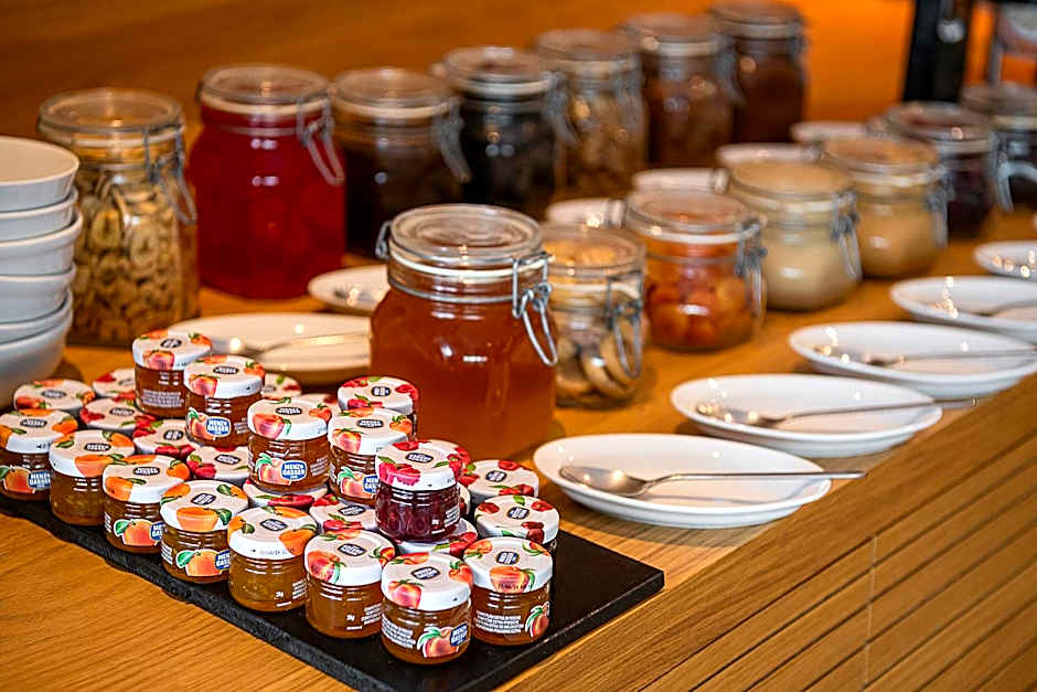 Elia Agia Marina Hotel