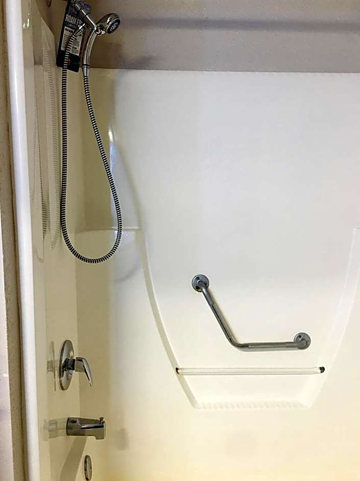 Super 8 by Wyndham Swift Current