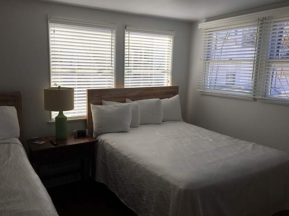 Photo 1 of 6 of Lighthouse 2 Queen Beds